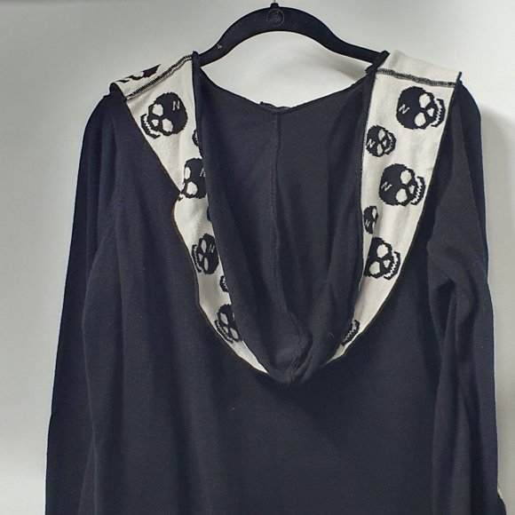 Hot Topic Black & White Skull Goth Punk Ruffle Hooded Cardigan Size Large - Picture 9 of 11